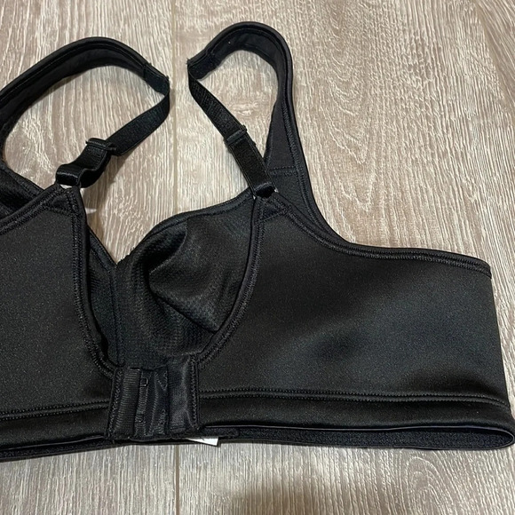 Playtex 18 Hour Back Smoother with Comfort Strap Full Coverage Bra Black 36B - Picture 7 of 14